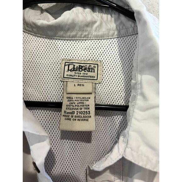 L.L. Bean   - Picture 2 of 3